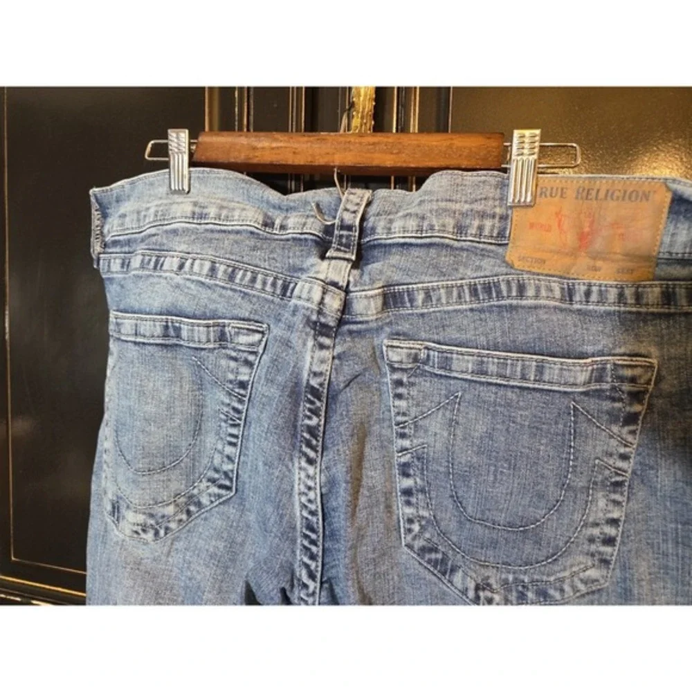 true religion Ricky Relaxed Straight 38x32, Distressed,‎ Holes,